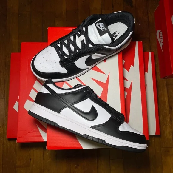 Nike Dunk Low - Picture 2 of 8